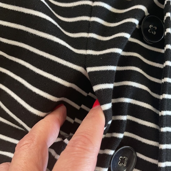 Women’s black and white striped BELTED JACKET. stretchy, double breasted. SZ med - Picture 10 of 16